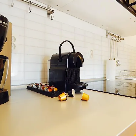 Hello Downtown - Broadway * Boedapest