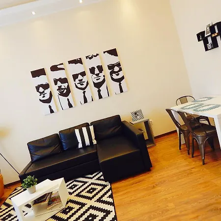 Hello Downtown - Broadway Apartment *