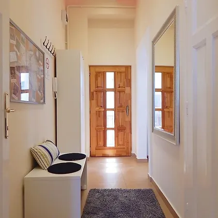 Apartment Hello Downtown - Broadway Budapest