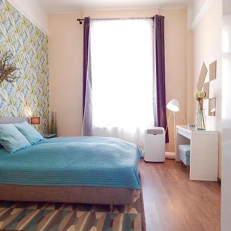 Hello Downtown - Broadway *