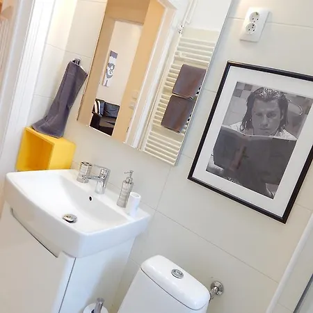 Hello Downtown - Broadway Appartement